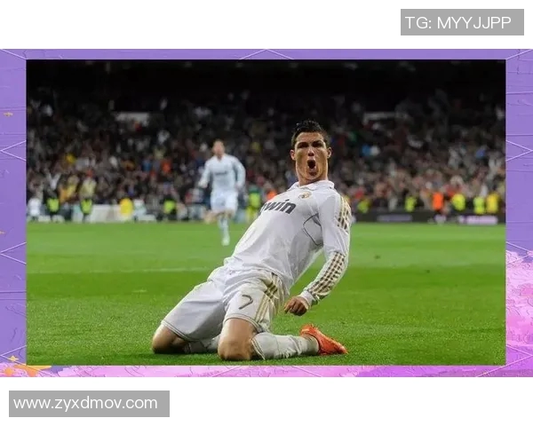 全球足坛巅峰之战揭秘世界前15名足球明星的传奇故事与成就